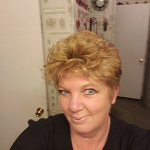 Meet your Posher, Karrie